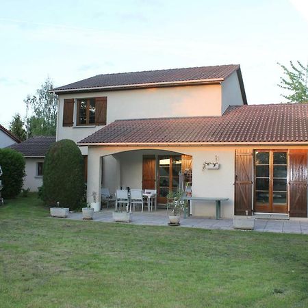 Bed and Breakfast Les Ecureuils Tramoyes Экстерьер фото